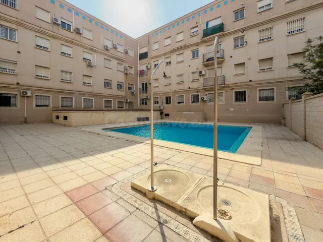 Piso exterior en Huércal con piscina y garaje. Máxima calida - foto 4