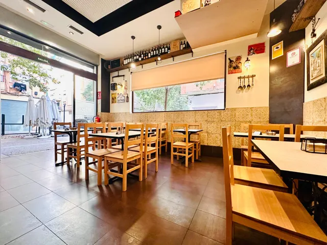 Bar-taberna en pleno funcionamiento – zaidín/vergeles, Granada — 6
