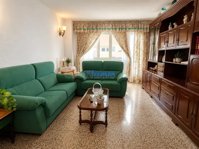 ¡Todo exterior, con terraza y en una de las zonas más tranqu