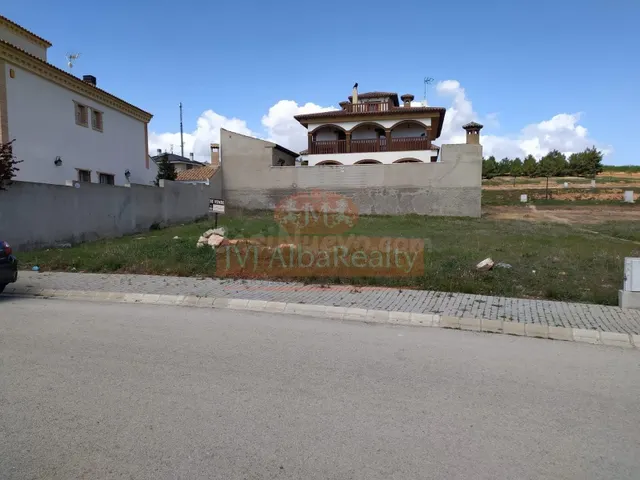 EN VENTA PARCELA URBANA SIN EDIFICAR EN LA LOCALIDAD DE BALA - foto 3
