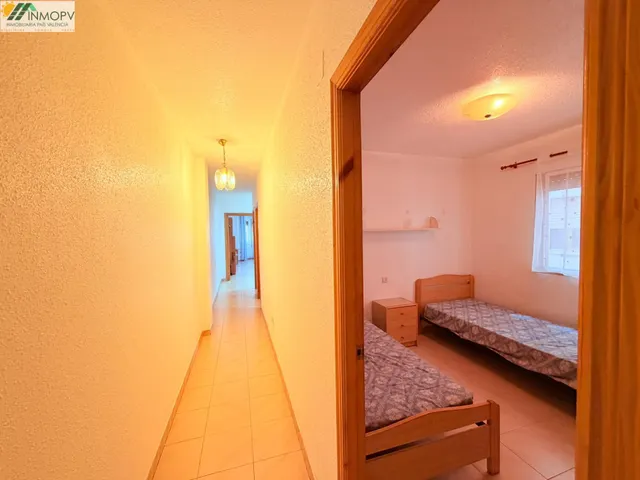Se vende gran piso de 92m2 con 3 habitaciones dobles en zona rio cervol! 1ª planta edificio sin ascensor! — 25