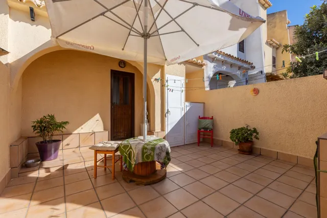 Dúplex reformado en Los Balcones: sol, comodidad y ubicación estratégica — 16