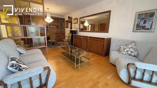 PISO DE ALQUILER - RECTORAT — 26