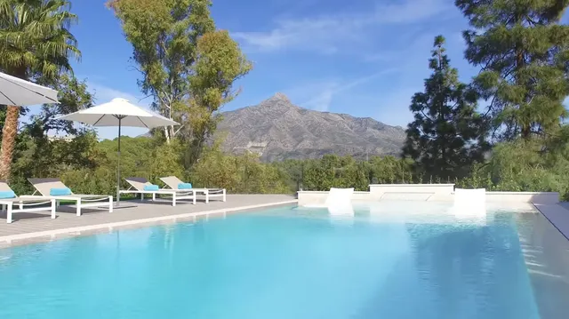 Chalet 5 habitaciones 553m² en venta - Marbella - foto 5