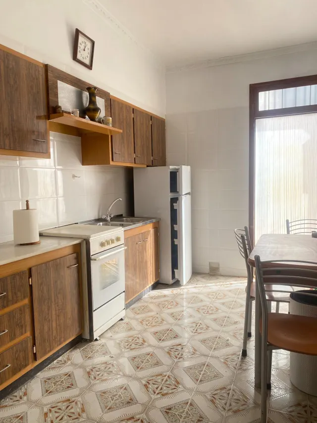 Oportunidad única, BAJO CON 80M DE PATIO — 3