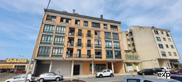 Amplio Ático Dúplex con garaje y trastero a 700 m de la Play