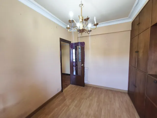 FANTASTICA OPORTUNIDAD 8º PISO 92m2 en AVENIDA GASTEIZ esq. Beato - LUZ Y VISTAS- 3 hab. para entrar a vivir o Actualizar — 24