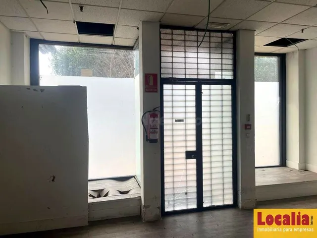 Local en alquiler en Torrelavega de 35 m2 — 4