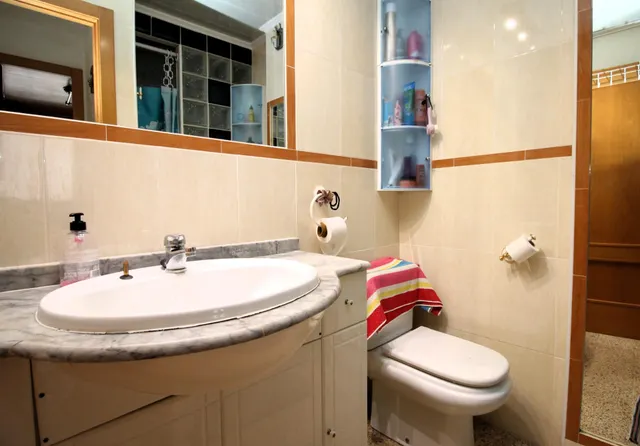 PISO EN VENTA EN ZONA SANTA CATALINA/INDUSTRIA — 31