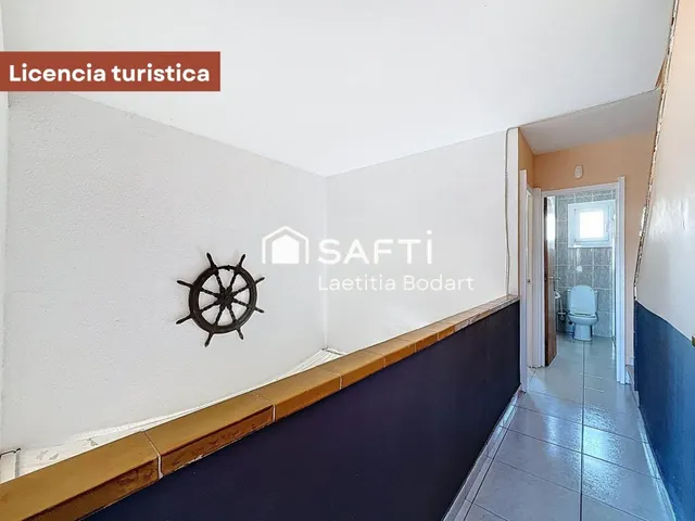 Casa de pescador con licencia turística y amarre - Empuriabrava — 26