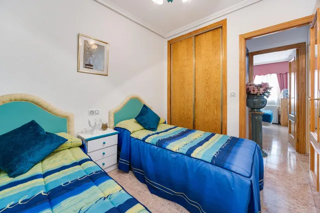 PISO EN TORREVIEJA CERCA DE LA PLAYA DEL CURA — 14