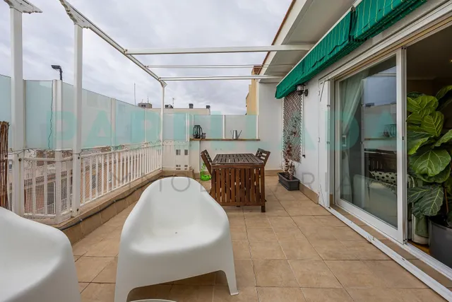 Ático exclusivo con dos terrazas y vistas al mar en el centro de Badalona — 8