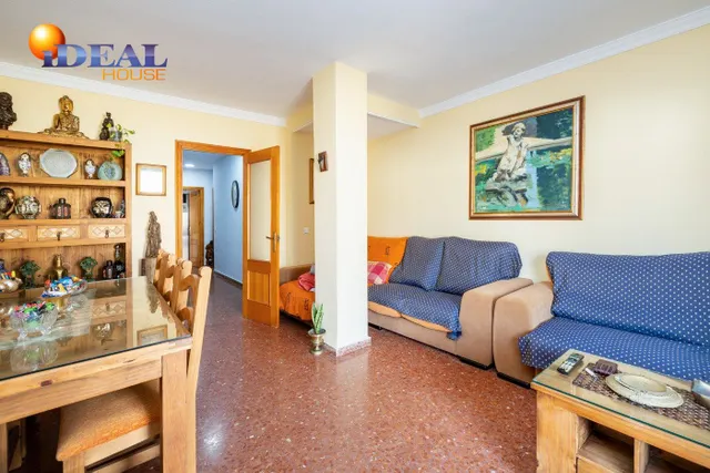 ESTUPENDO ATICO JUNTO AL MAR CON TERRAZA FANTASTICA — 25