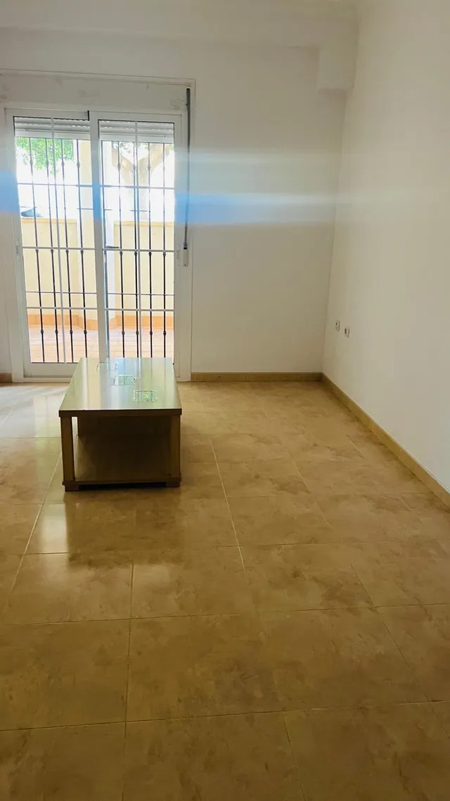 Piso en planta baja con terraza de 20 m2, piscina y garaje en Aguadulce, Roquetas de Mar — 6