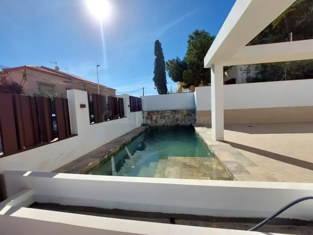 Fantástico Chalet de 4 Plantas con piscina en San De Los Ter - foto 4