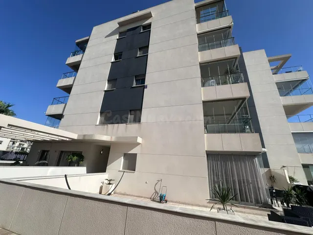 Apartamento de 2 dormitorios 2 baños en Orihuela Costa (Los  - foto 5