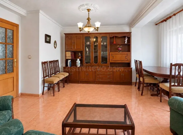 PISO EN VENTA, FRENTE CONSUM, ORIHUELA CENTRO — 4