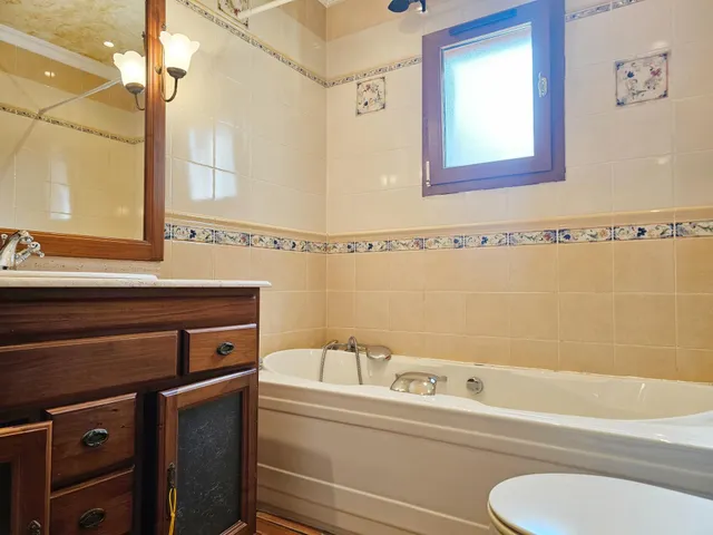 Alquiler anual  Chalet en zona Santa Lucía, con amplia parcela y todas las comodidades — 18