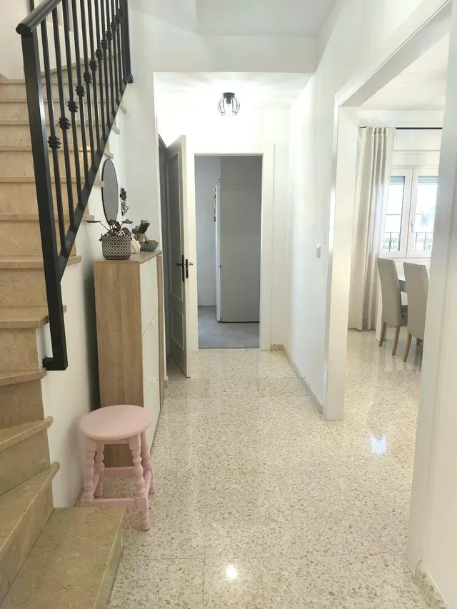 Casa pareada con piscina privada en zona tranquila — 14