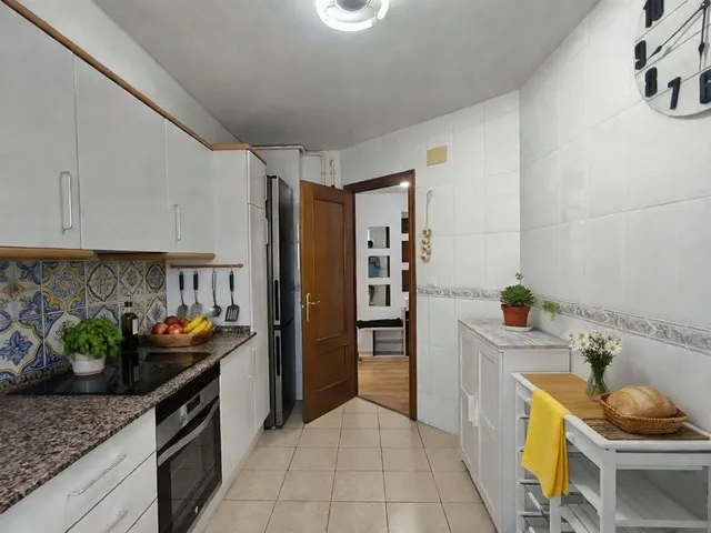 Excepcional vivienda en violant d'hongria con parking doble, trastero y zona comunitaria — 12