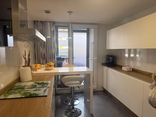Vivienda en venta, situada en una de las zonas más exclusivas de Pozuelo de Alarcón, concretamente en Prado de Somosaguas. — 13