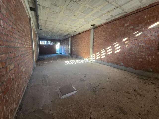 Local comercial en Sotorebolo — 2