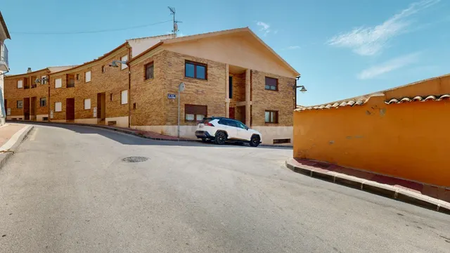 EXCLUSIVA VIVIENDA UNIFAMILIAR DE 274m2 EN TORREALTA, MOLINA - foto 4