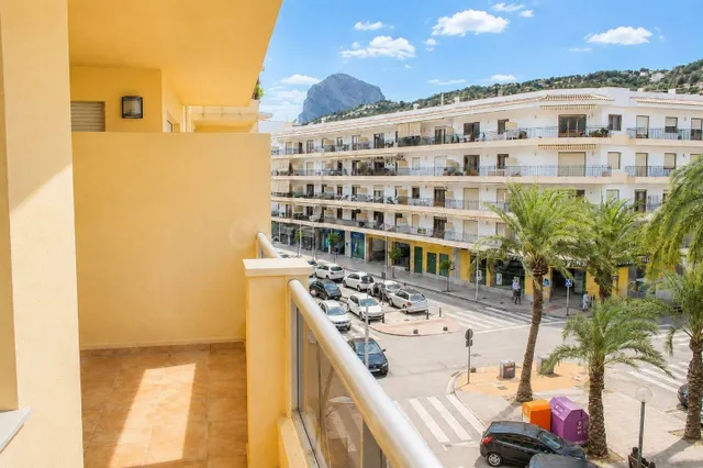 Piso con vistas al mar en venta en Jávea - foto 4