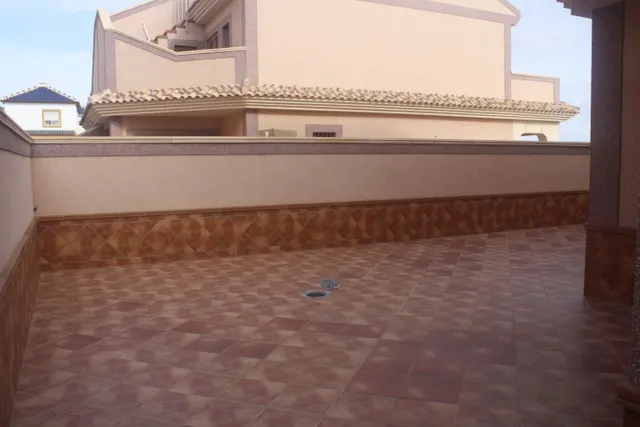 PRECIOSO ADOSADO EN LOS ALTOS, TORREVIEJA — 15