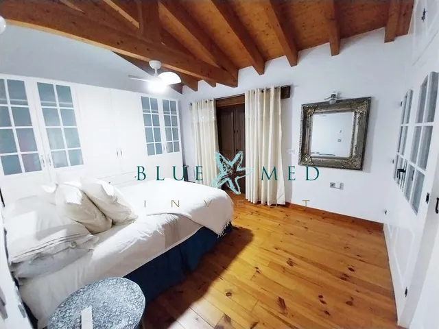 Sorprendente casa de campo con 4 dormitorios y 3 baños. — 29