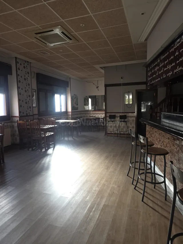 RESTAURANTE EN VENTA: OPORTUNIDAD ÚNICA EN BURGOS - foto 2