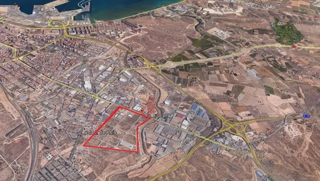 Oportunidad. Terreno Industrial En Alicante Junto a La carre