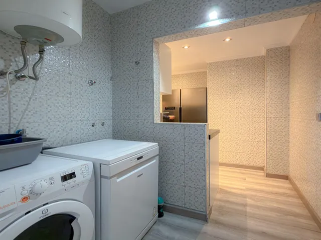 Acequion! Impresionante apartamento reformado con diseño vanguardista y toques rústicos + Enorme terraza con vistas laterales al mar y piscina comunitaria (150 mts playa) — 21