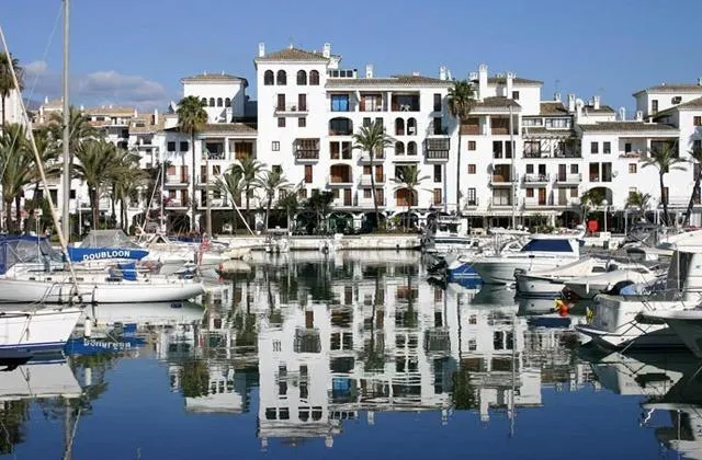 Hermoso apartamento junto al puerto de la duquesa