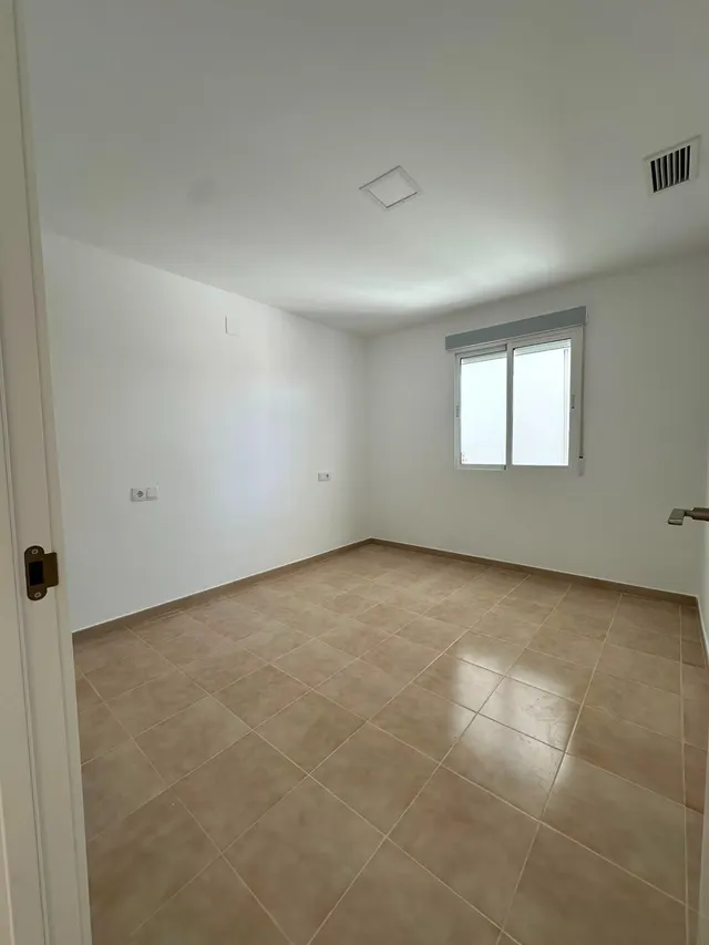 BUNGALOW ADOSADO DE 2 DORMITORIOS EN LA SIESTA (TORREVIEJA) — 20