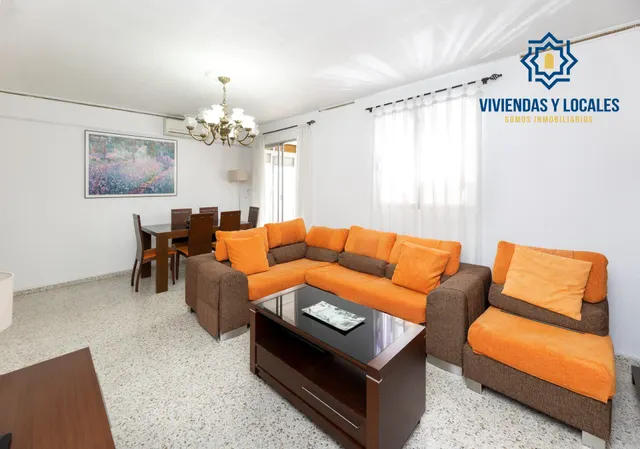 ¡Oportunidad única! Ático de 4 dormitorios y 2 baños con gran terraza frente al Colegio Agustinos (Arabial) — 12