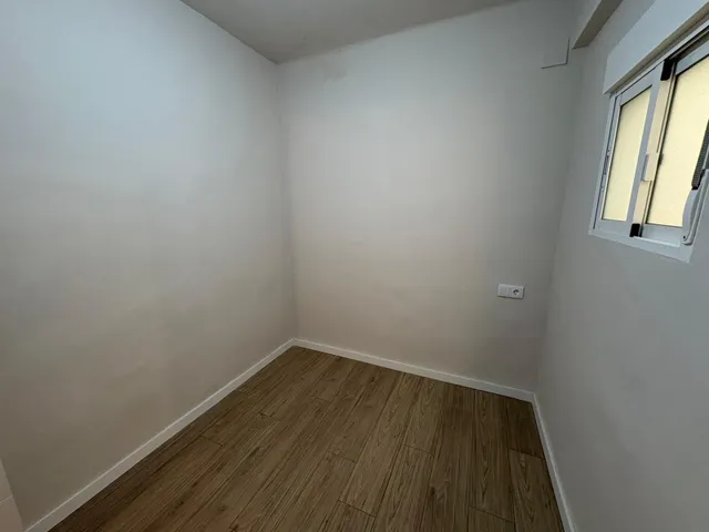 VIVIENDA EXTERIOR CON 3 habitaciones Y DOS TERRAZAS JUNTO A LA UNIVERSIDAD DEL SAGRADO CORAZÓN — 30