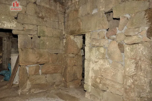 CASA PARA REAHABILITAR EN LA ZONA DE REQUEIXO DE CANDEDO — 11