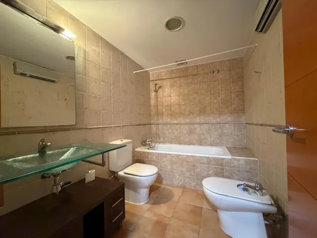 NO ES UNA ALQUILER ANUAL ES UNA COMPRA APLAZADA Tríplex exclusivo con vistas al mar  y a la montaña en Vilamaniscle — 33