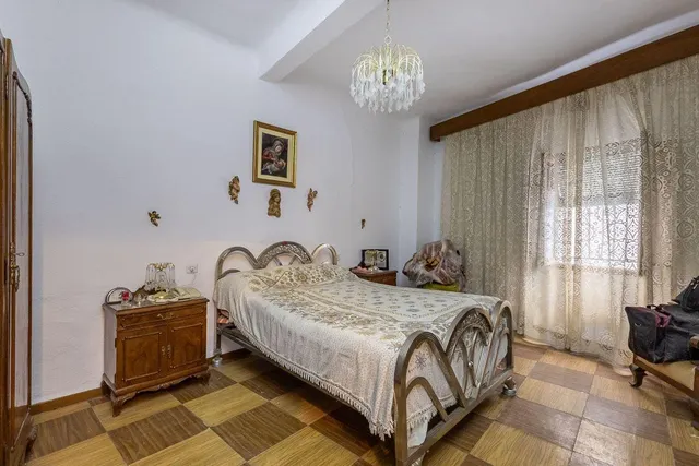 CASA CON TERRENO EN DURCAL — 8