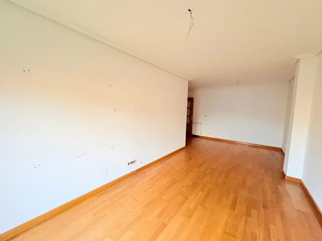 ESTUPENDO PISO EN ZONA ALTA DE PONFERRADA — 6