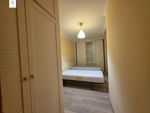 Gran piso de 3 dormitorios y 2 baños en la mejor ubicación — 15