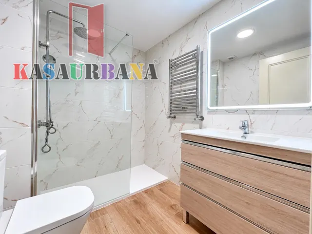 KASAURBANA ofrece en VENTA PISO EN PINTO — 24