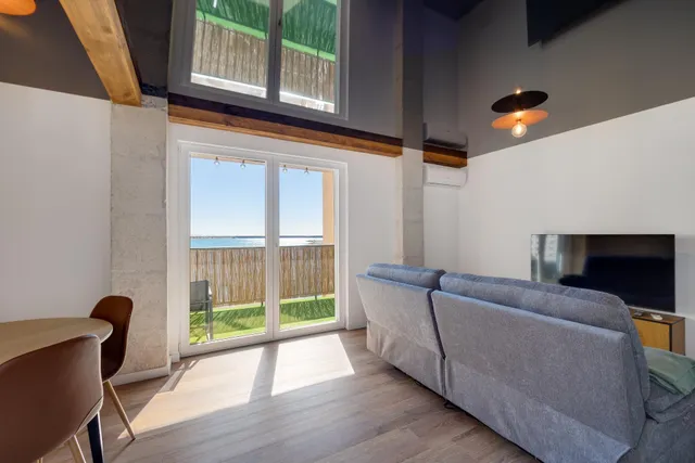 apartamento reformado con vista al mar — 6