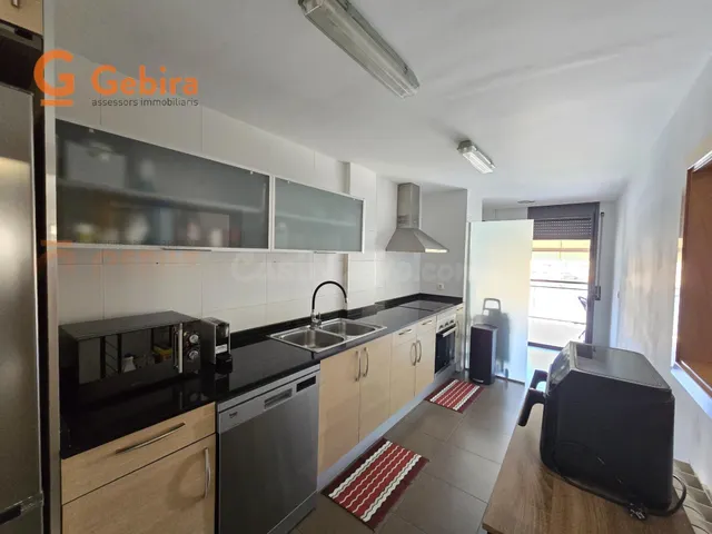 ¡BOMBAZO EN CUNIT! Vivienda impecable con terraza, piscina, parking y trastero — 5