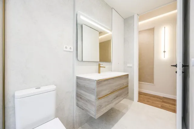 Exclusiva vivienda de lujo en planta alta con orientación sur junto al retiro — 18