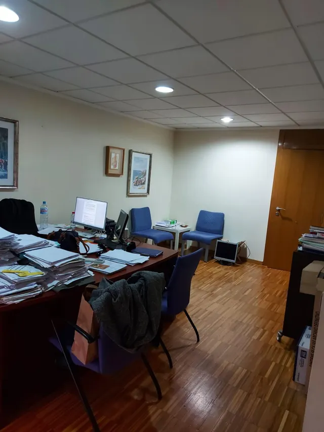 SE VENDE O ALQUILA LOCAL DE OFICINAS Y DESPACHOS EN BENIAJAN — 11