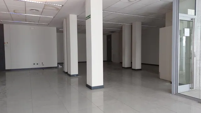 Local comercial 426m² en venta - Marbella — 12