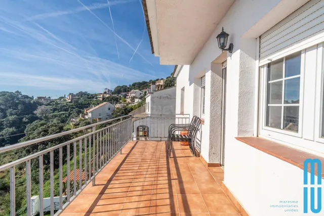 CASA A 4 VIENTOS CON DOS VIVIENDAS INDEPENDIENTES CON VISTAS - foto 4