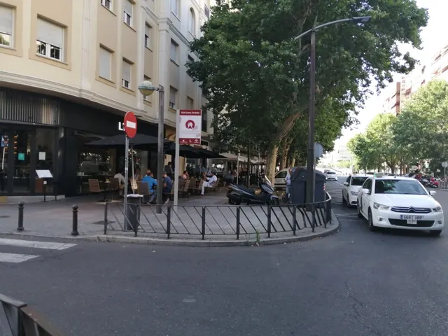 MAGNIFICO Y GRAN LOCAL EN PLENO CENTRO DE CÓRDOBA CAPITAL — 21